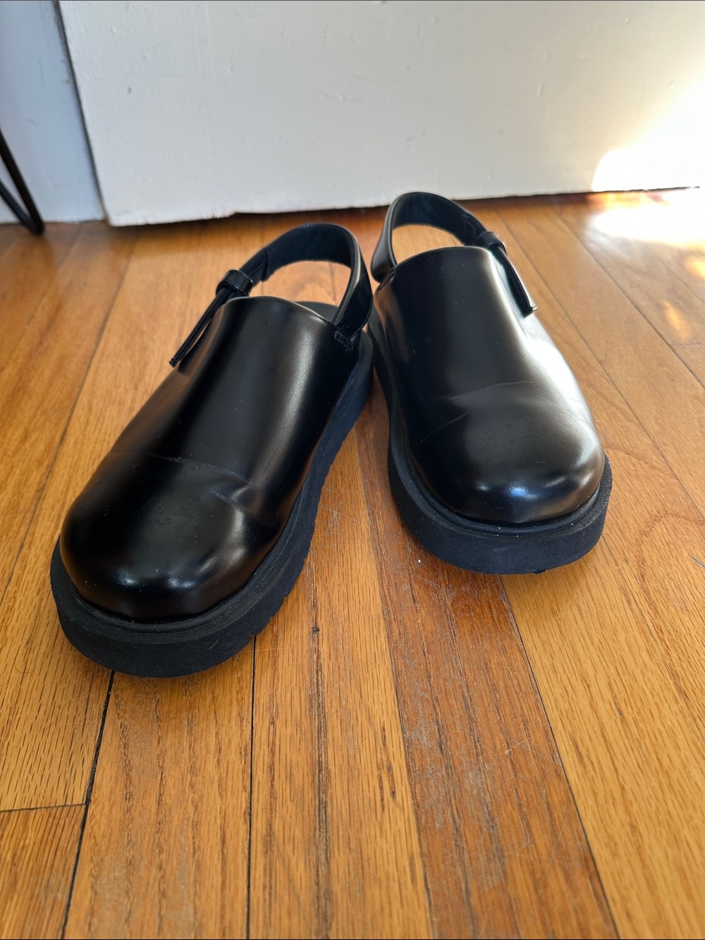 Uniqlo C Black Slingback Clogs, size L (women’s 9-10)